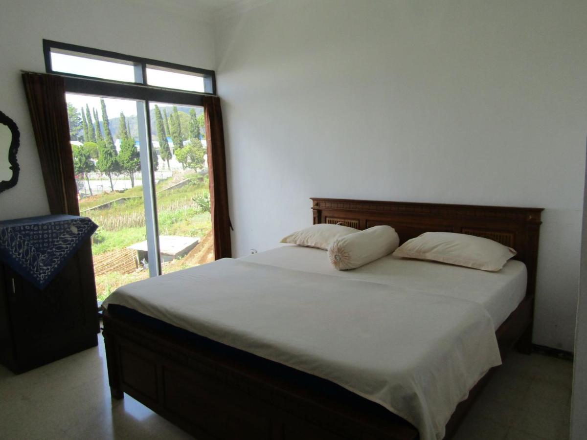 Hotel Pantes Sarangan Exterior foto